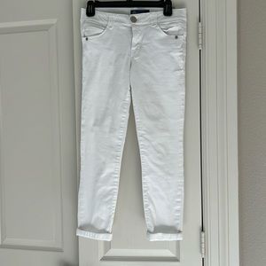 White cropped denim skinny capris. Size 2.